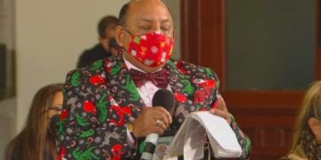 «Siempre no» No era Gucci en el traje de Lord Molecula