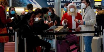 México no suspenderá vuelos provenientes de Reino Unido