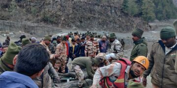 En India se registran muertos y heridos luego de accidente natural en Himalaya