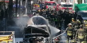 Explosión por gas deja 8 heridos frente al Mercado Jamaica