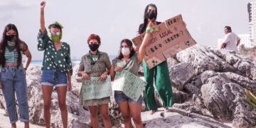 Suspenden discusión de enmienda sobre el aborto en Quintana Roo