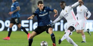 Real Madrid logra victoria pero no convence