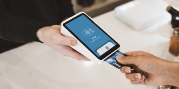 Visa comienza a operar con criptomonedas: ya acepta el stablecoin USDC en Estados Unidos