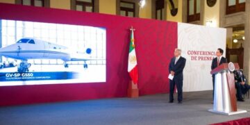 Pautada subasta de 19 aviones del Gobierno Federal