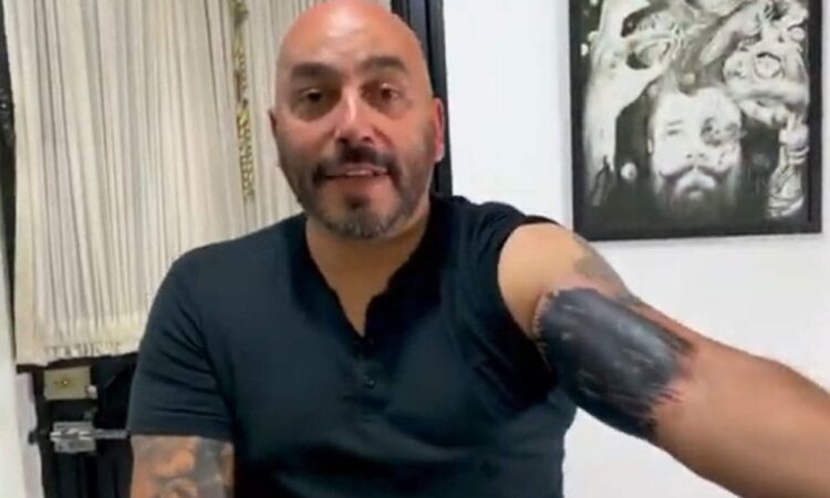 Lupillo Rivera tapa tatuaje de Belinda