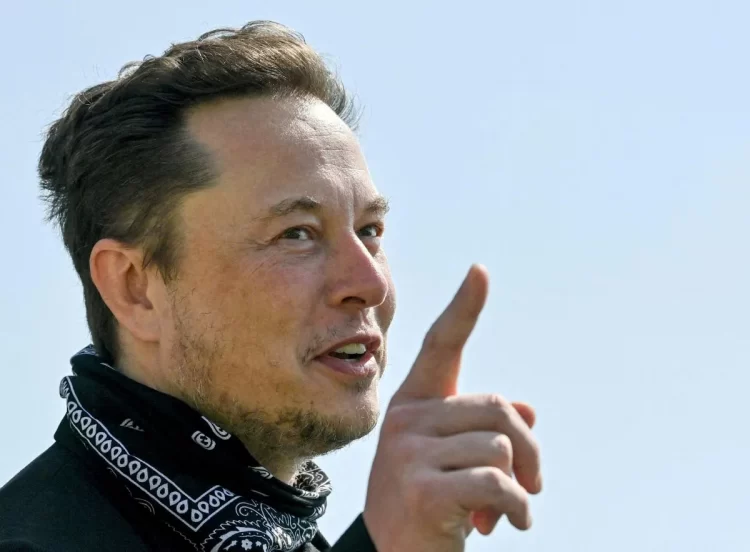 El Tesla Mater Plan incluye un robot controlado por IA