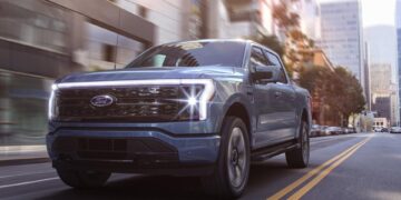 Ford busca tecnología para automoviles eléctricos
