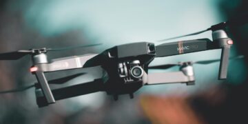 China toma medidas en su contraataque comercial: Control de exportación de drones