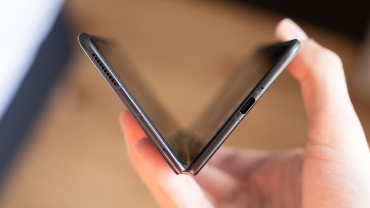 honor-magic-v3-el-nuevo-telefono-plegable-super-delgado